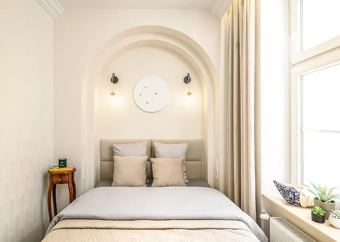 Quiet Apartment On The Main Square, 2 Bathrooms