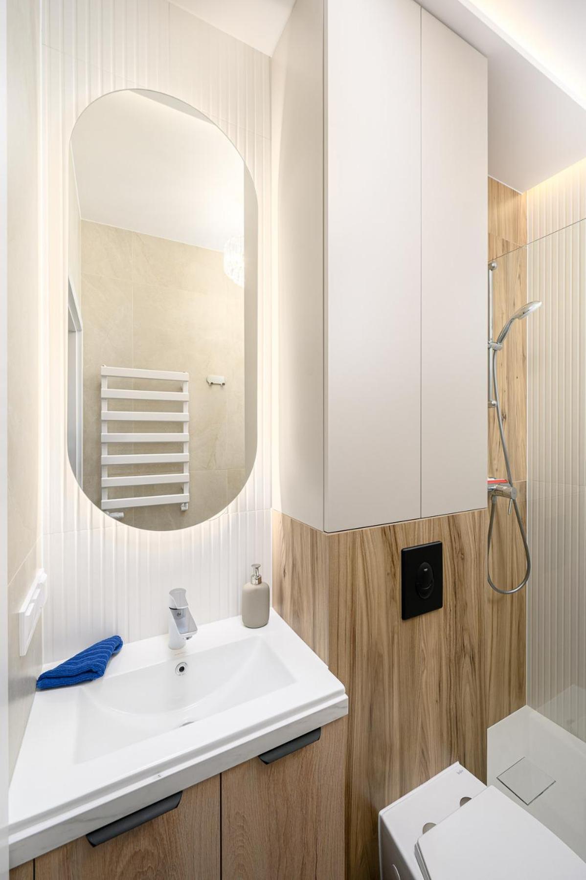 Apartment Quiet On The Main Square, 2 Bathrooms Wroclaw